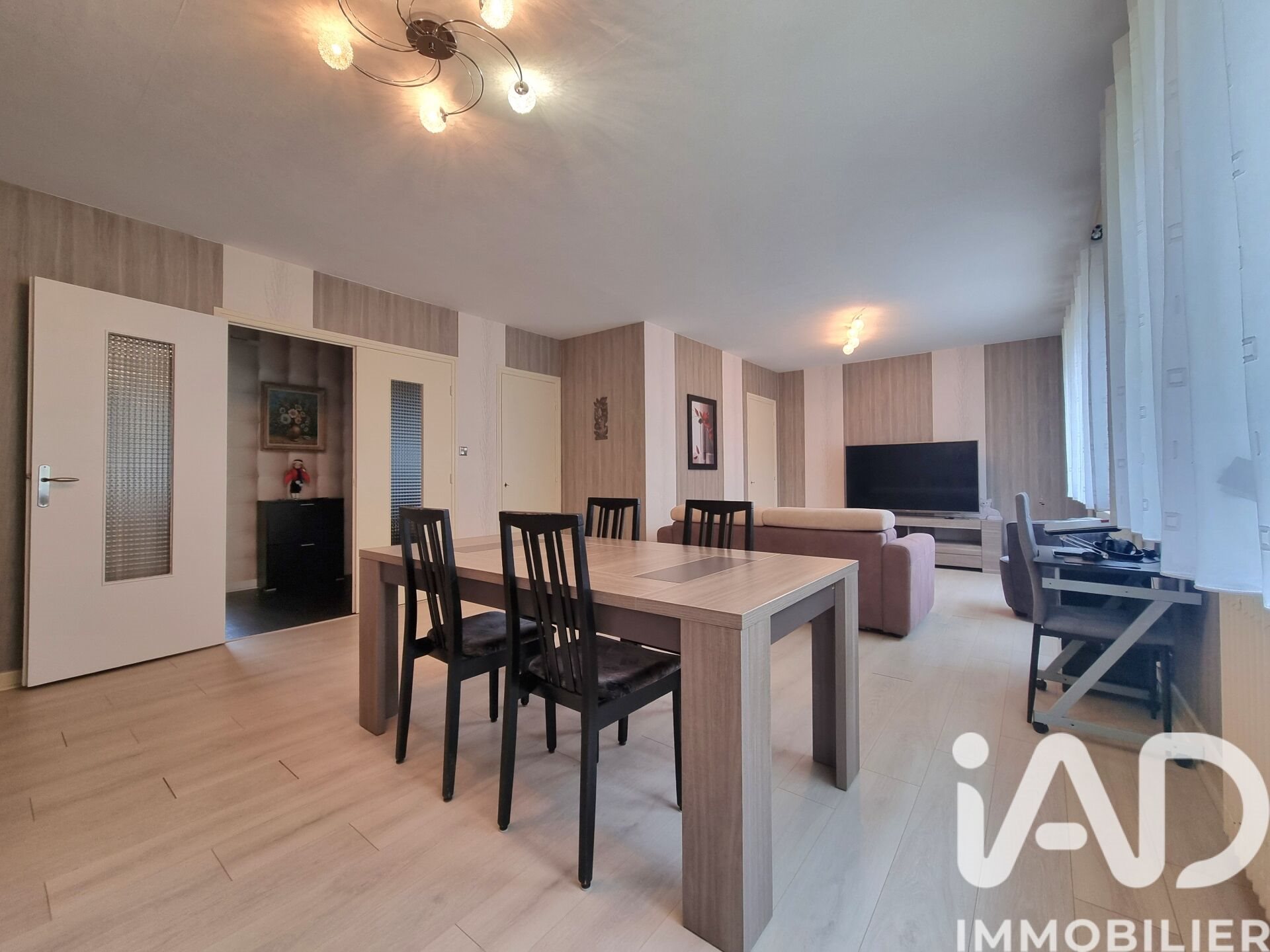 Appartement à vendre, 92m², Saint-Max