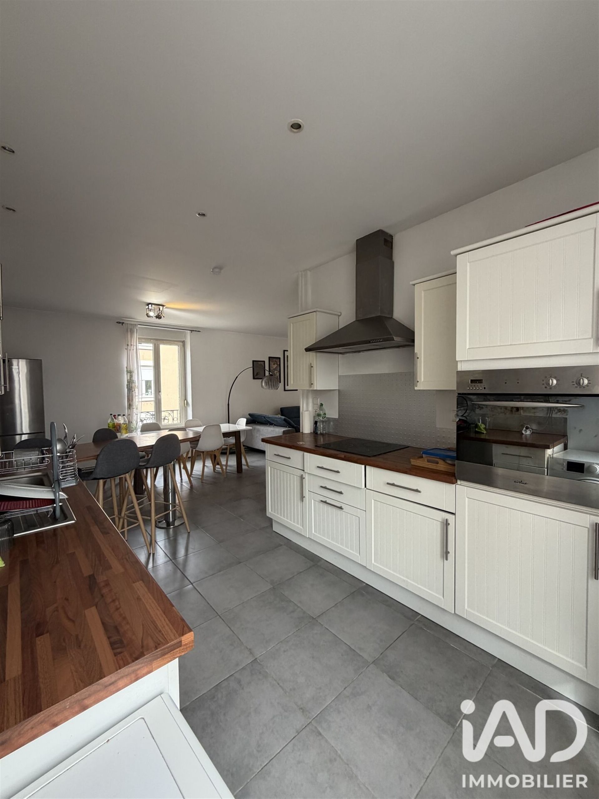 Appartement à vendre, 74m², Saint-Max