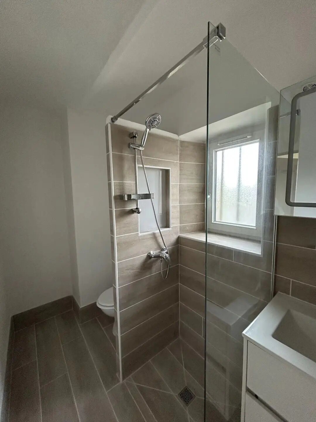 Appartement à louer, 27m², Peyrolles-en-Provence