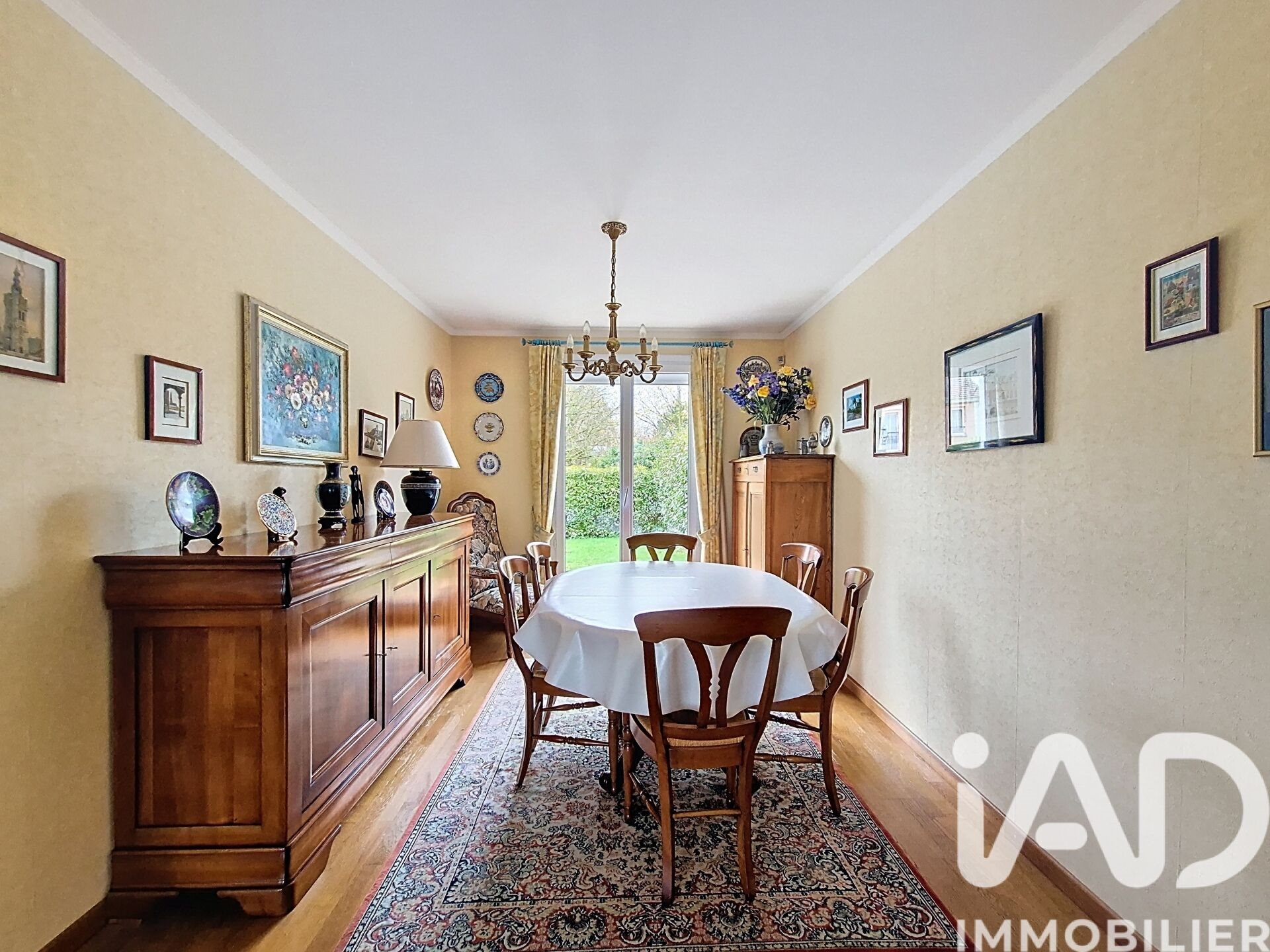 Maison à vendre, 140m², Le Mesnil-Saint-Denis