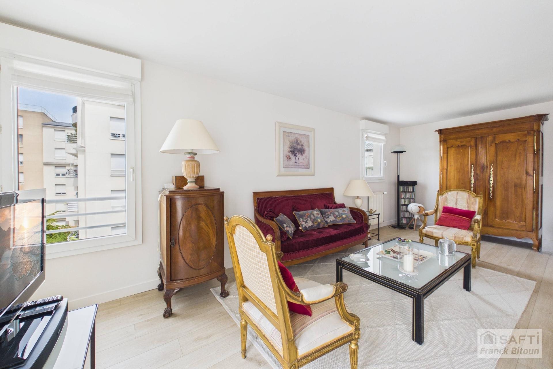 Appartement à vendre, 84m², Courbevoie