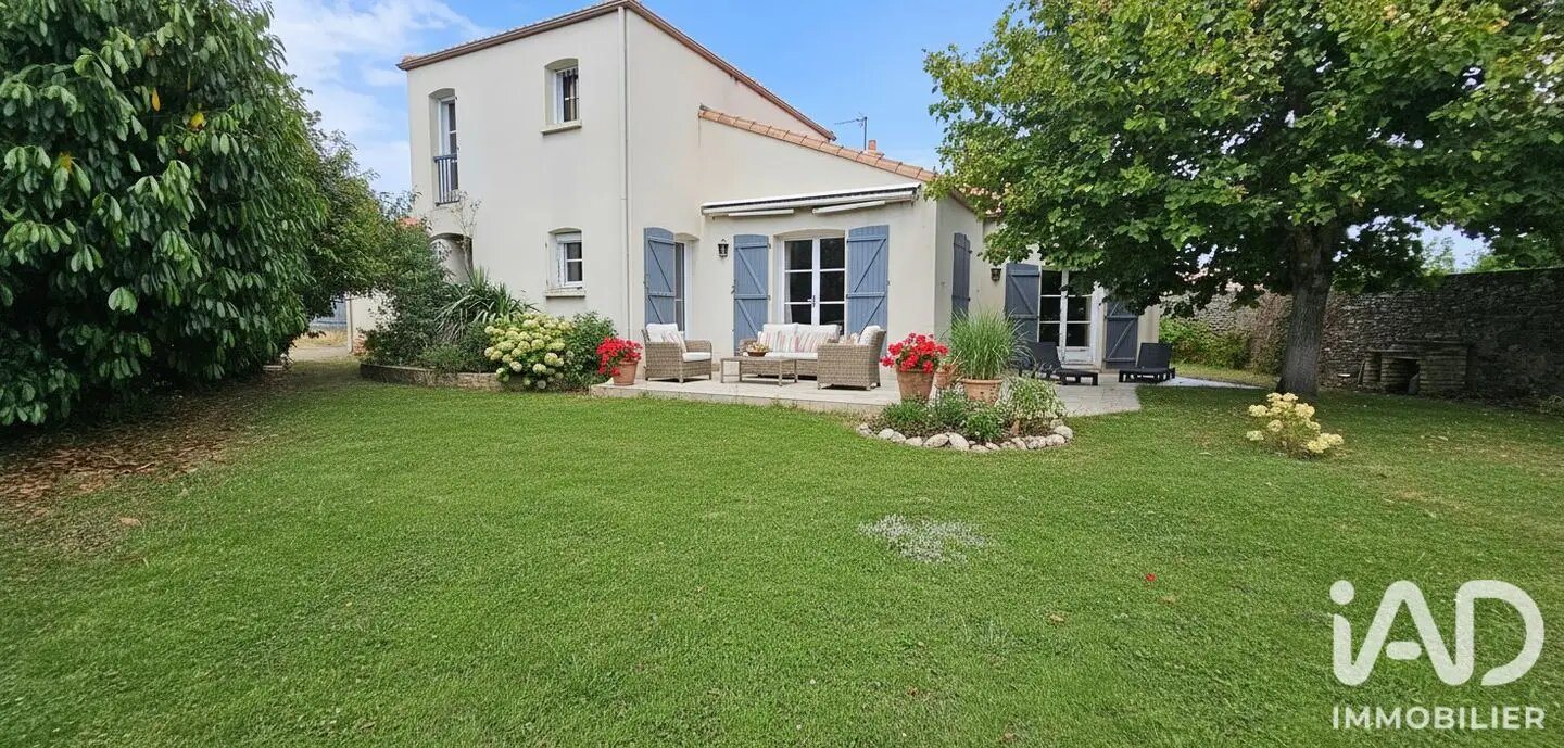 Maison à vendre, 146m², Saint-Fiacre-sur-Maine