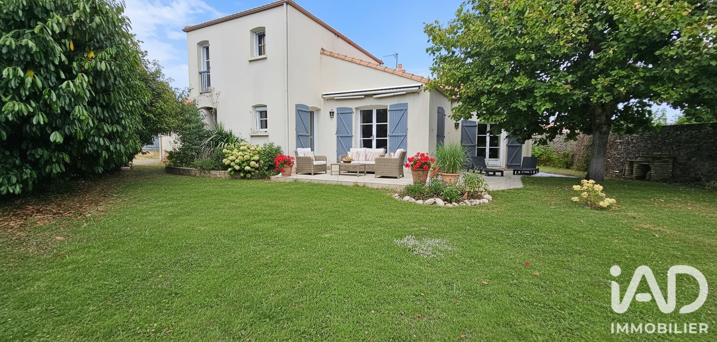 Maison à vendre, 146m², Saint-Fiacre-sur-Maine