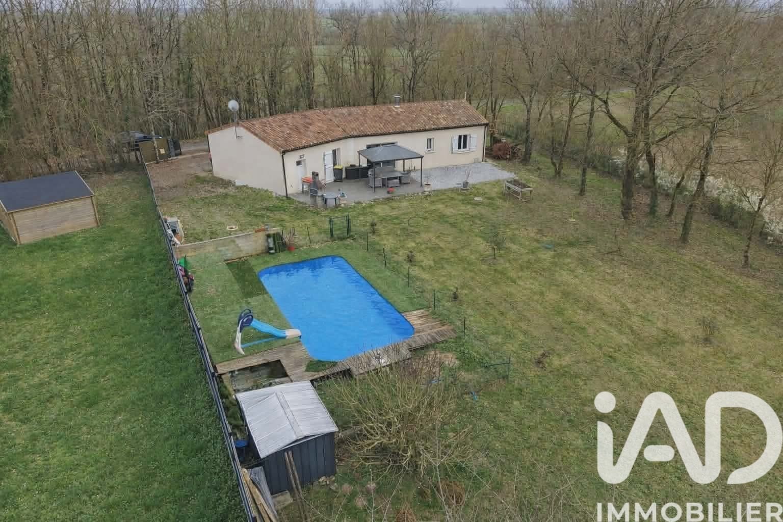 Maison à vendre, 109m², Luxé