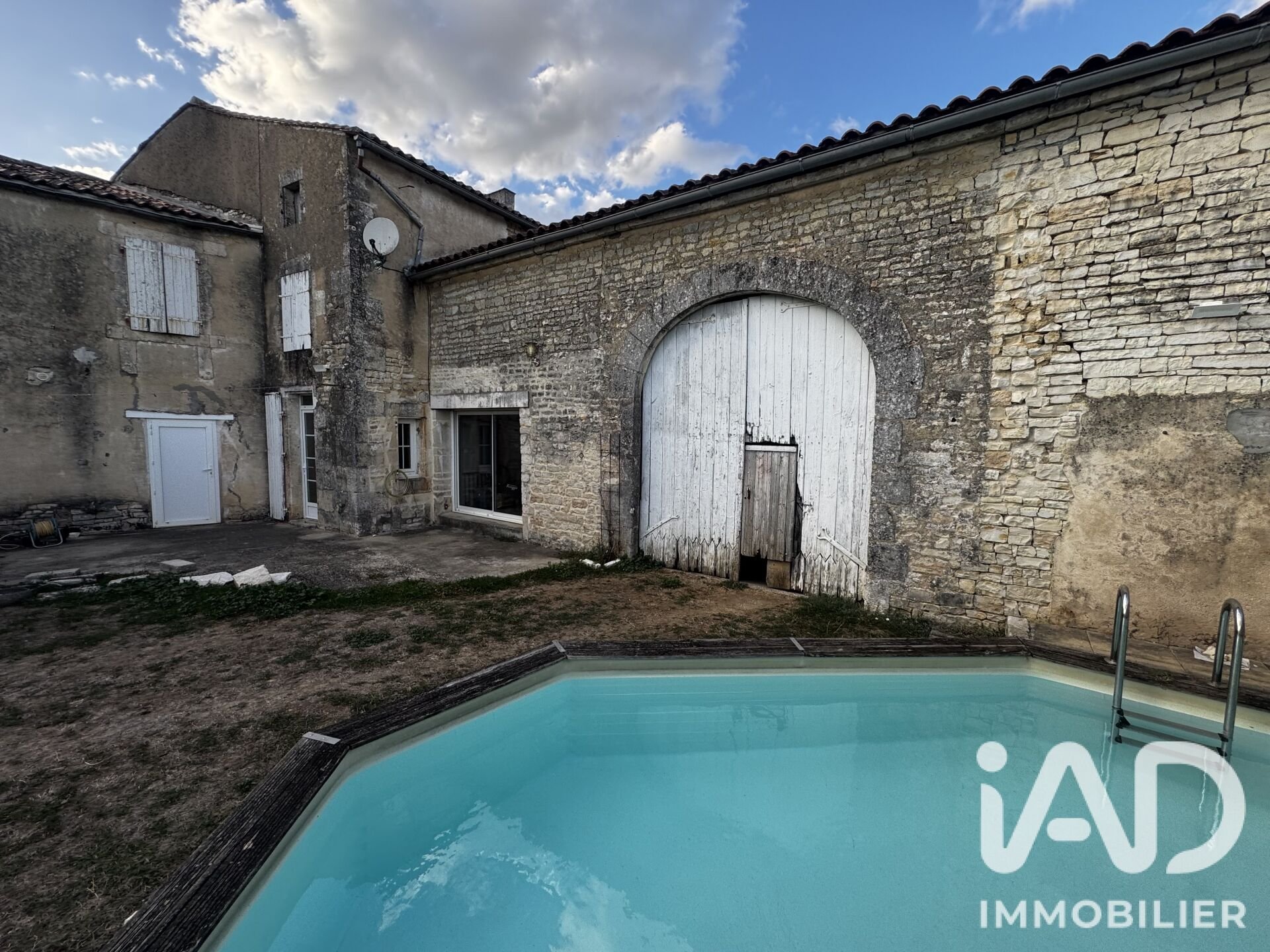 Maison à vendre, 255m², Tourriers