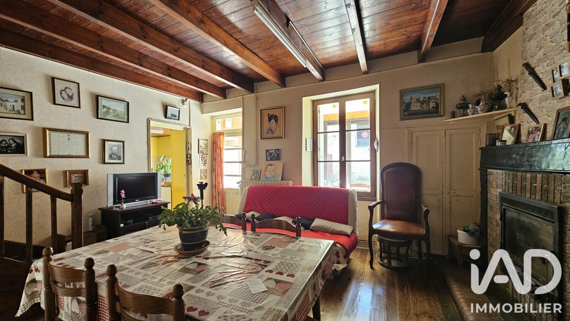 Maison à vendre, 101m², Charmé