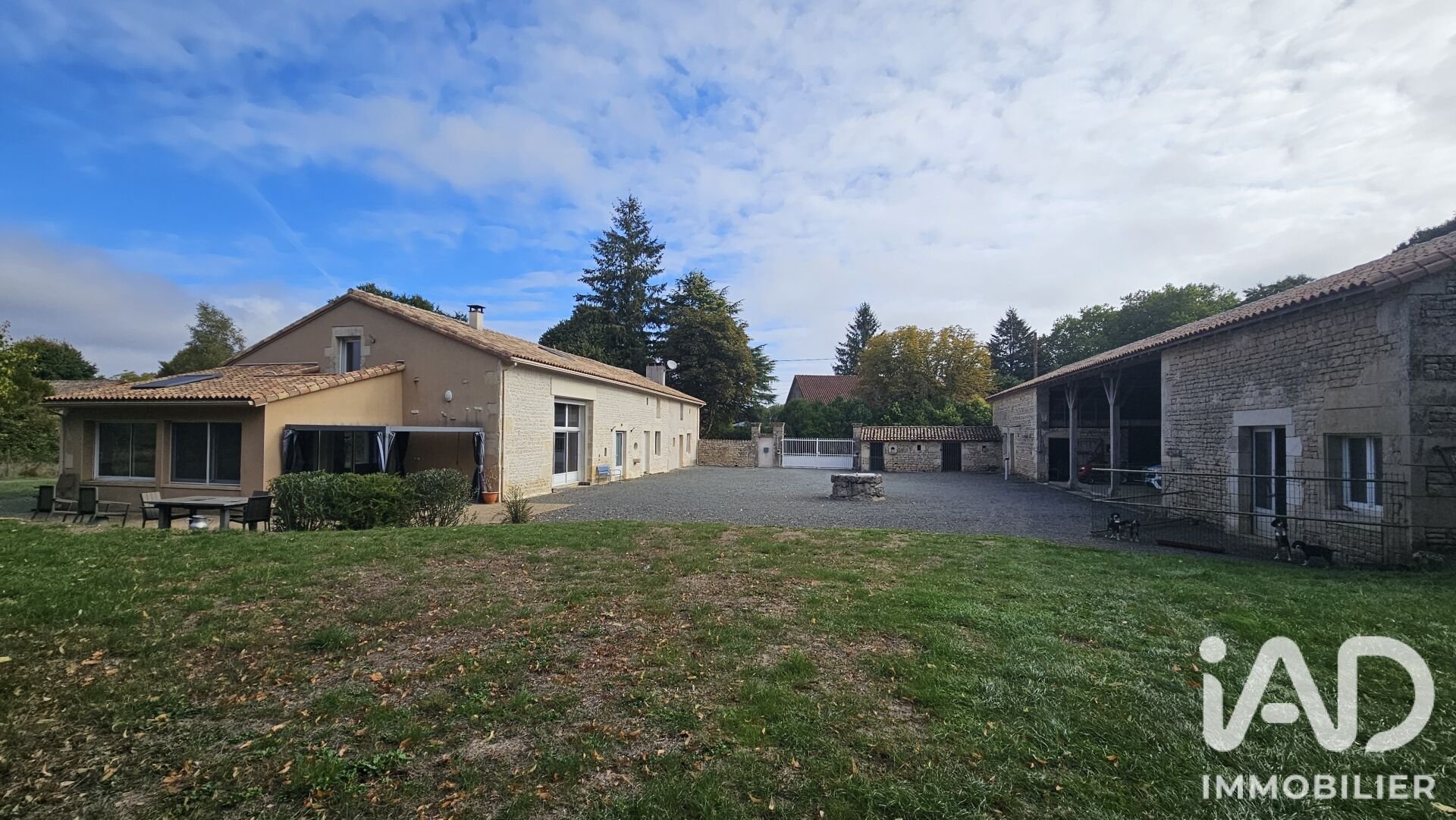 Maison à vendre, 223m², Valdelaume