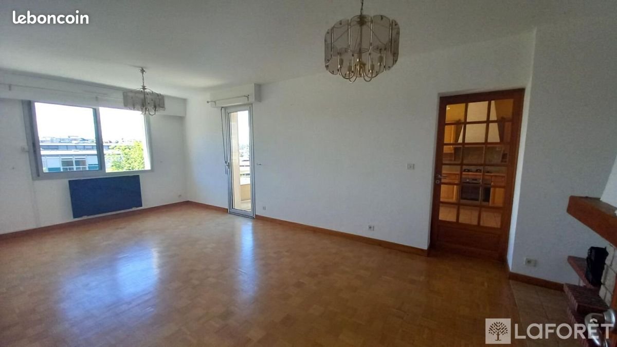 Appartement à louer, 71m², Saint-Flour