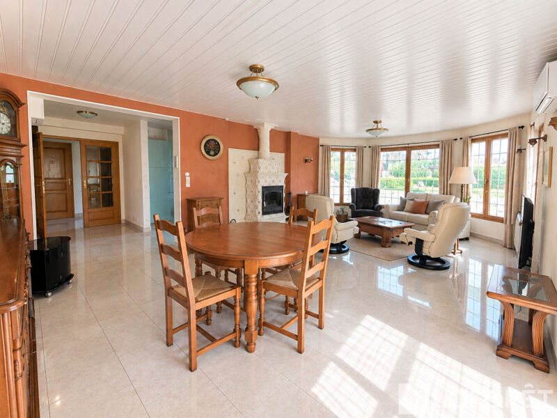 Maison à vendre, 92m², Neussargues-Moissac