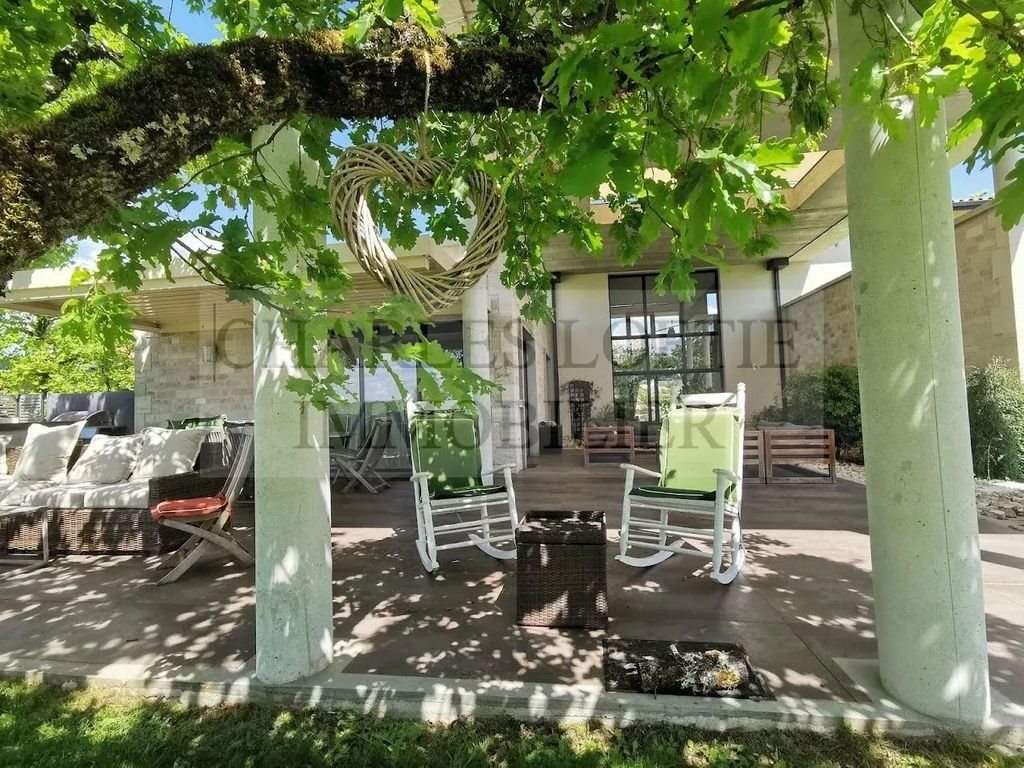 Maison à vendre, 287m², Lalbenque