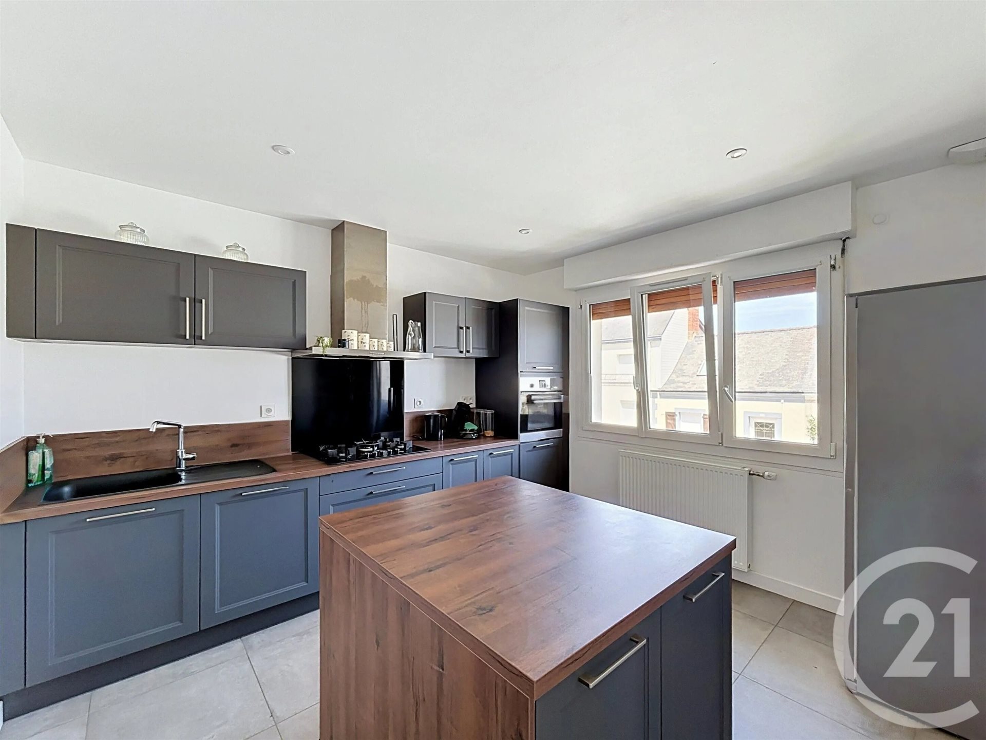 Maison à vendre, 96m², Quelaines-Saint-Gault