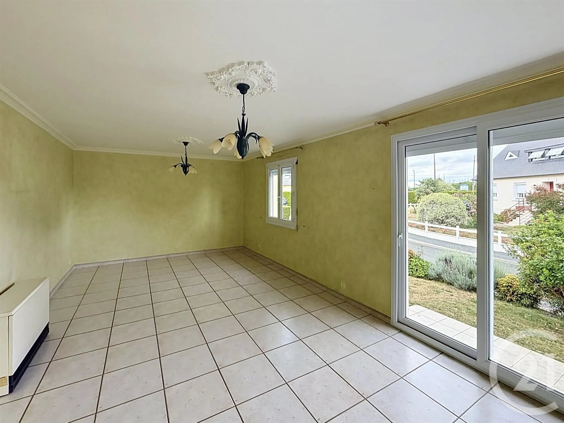 Maison à vendre, 119m², Quelaines-Saint-Gault