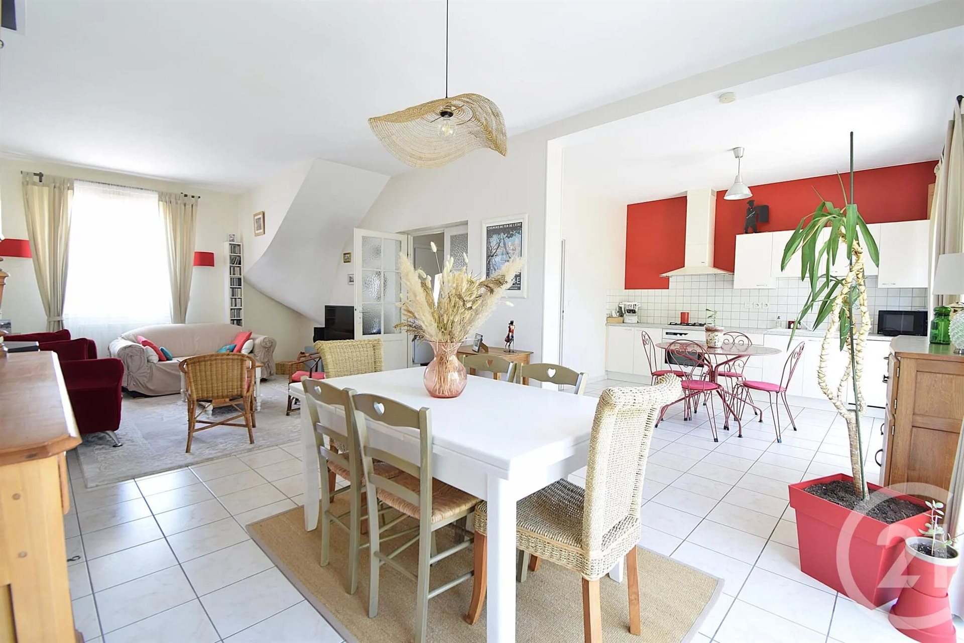 Maison à vendre, 111m², Saint-Berthevin