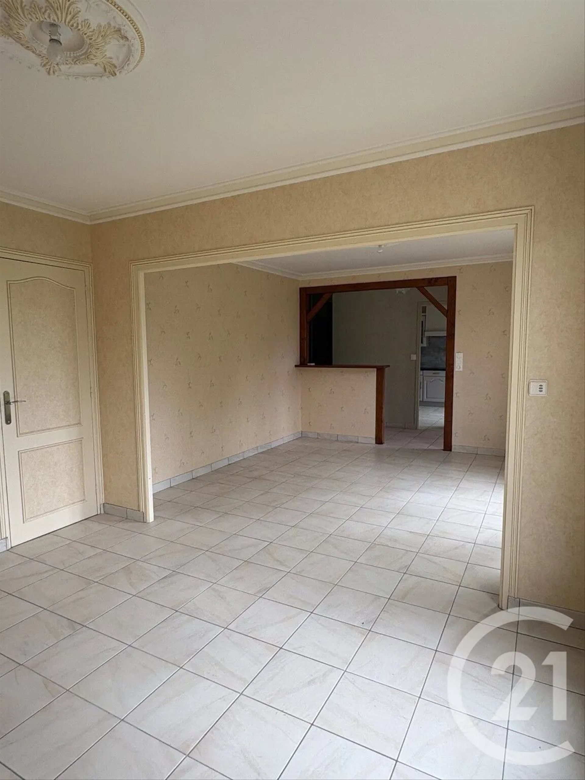 Maison à louer, 102m², Loiron