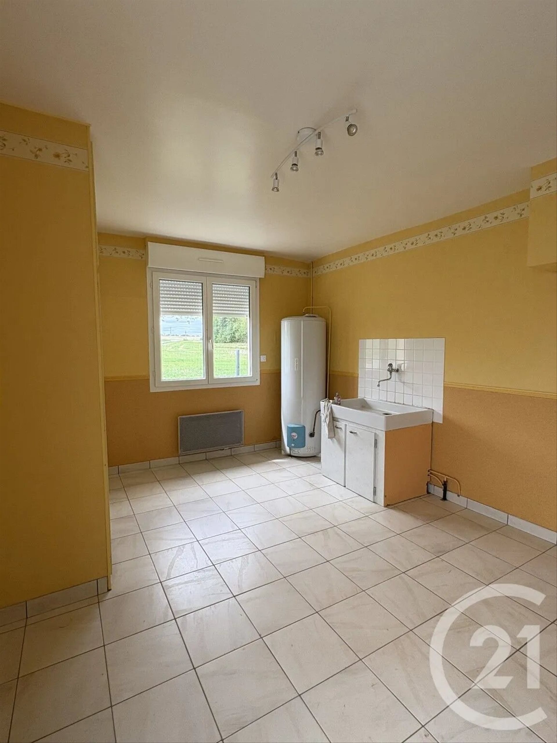 Maison à louer, 102m², Loiron