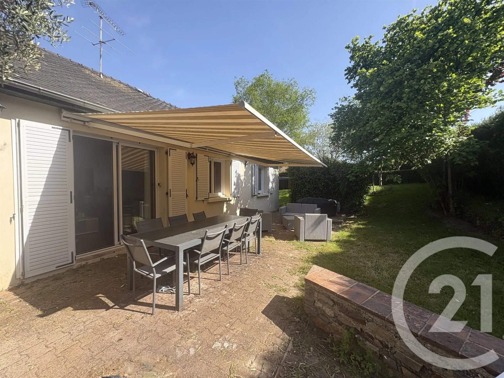 Maison à vendre, 90m², Saint-Ouën-des-Toits