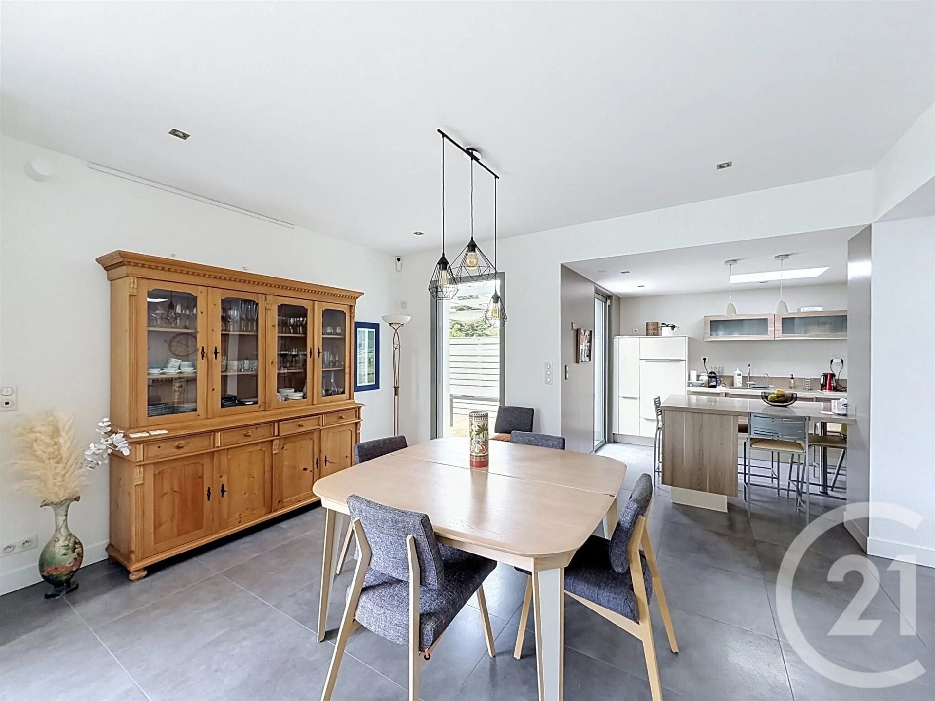 Maison à vendre, 243m², Saint-Erblon