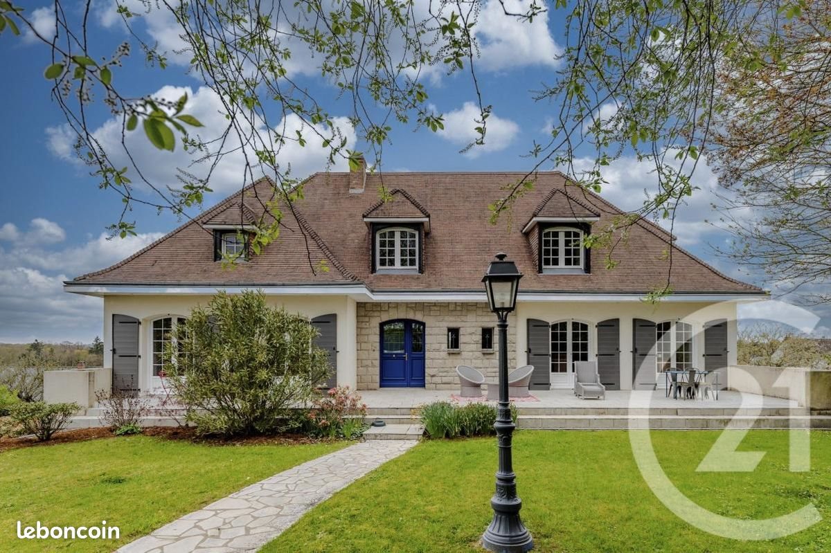 Maison à vendre, 238m², Saint-Berthevin