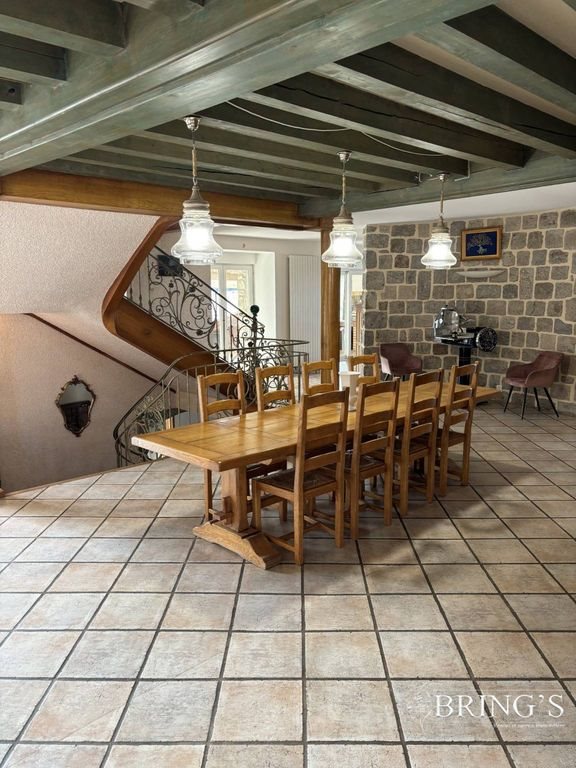 Maison à vendre, 450m², Marlhes