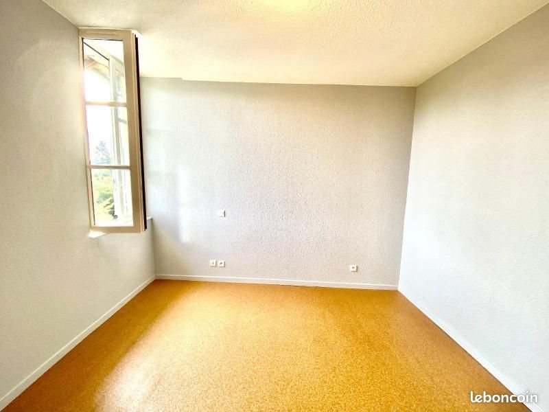Appartement à louer, 42m², Uzerche