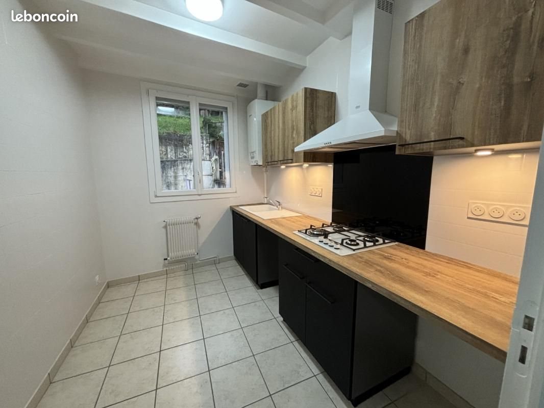 Appartement à louer, 74m², Agen