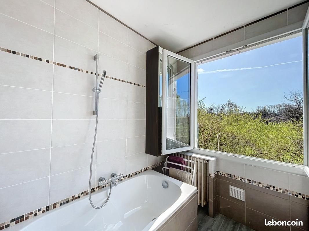 Appartement à louer, 155m², Le Temple-sur-Lot