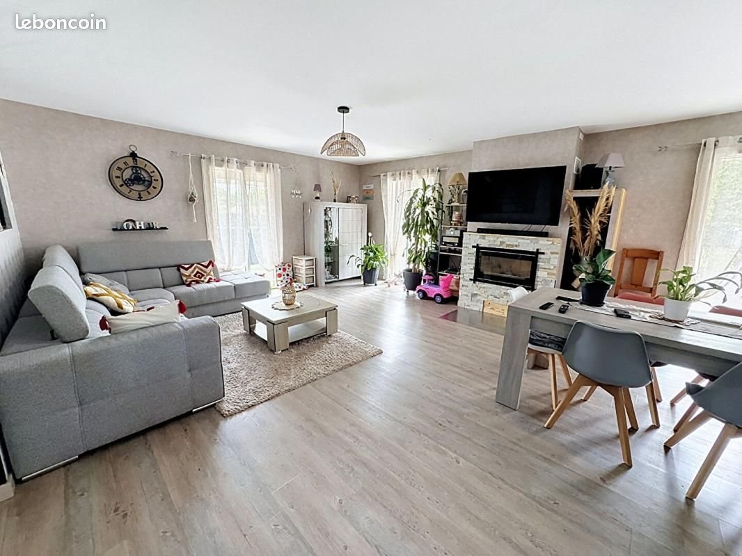 Maison à vendre, 137m², Salles
