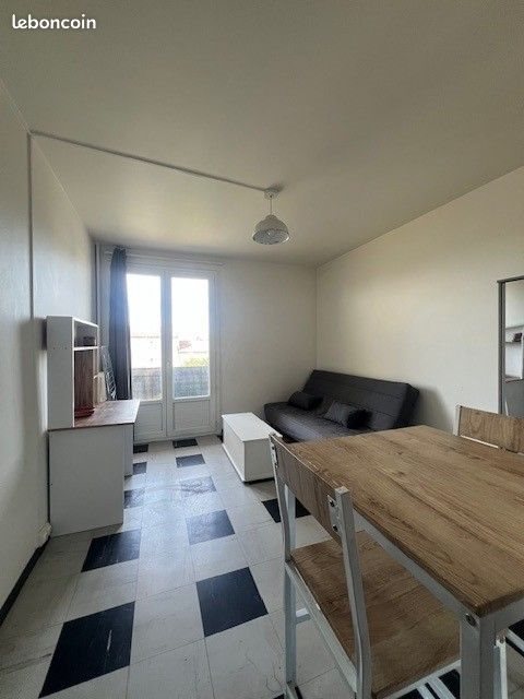 Appartement à louer, 17m², Agen