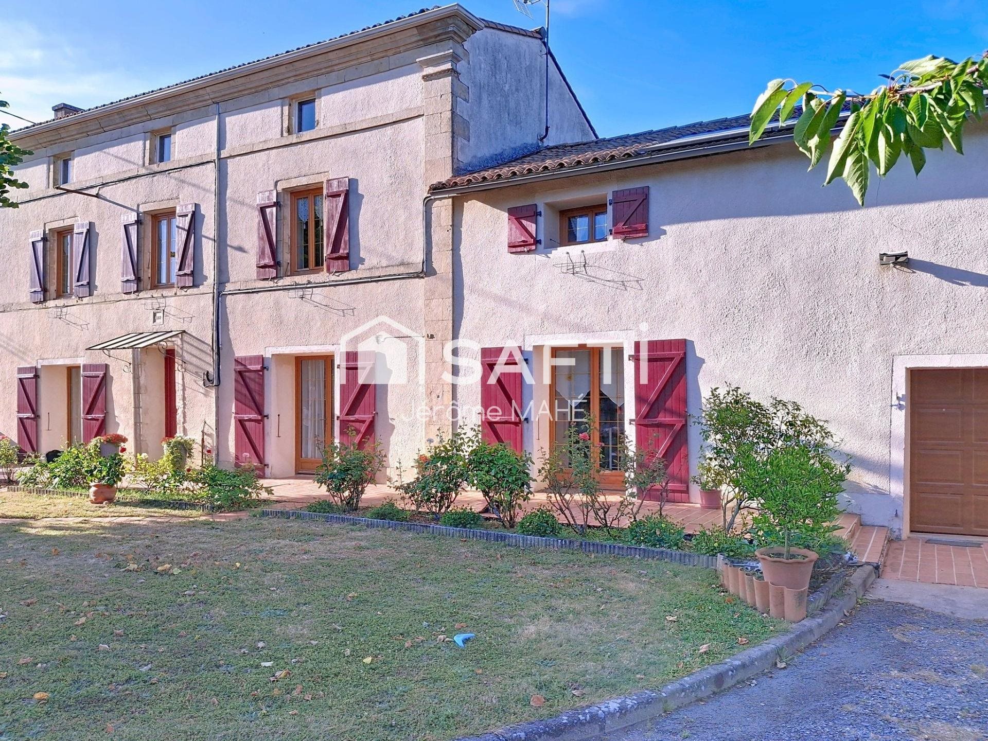 Maison à vendre, 159m², Aigondigné