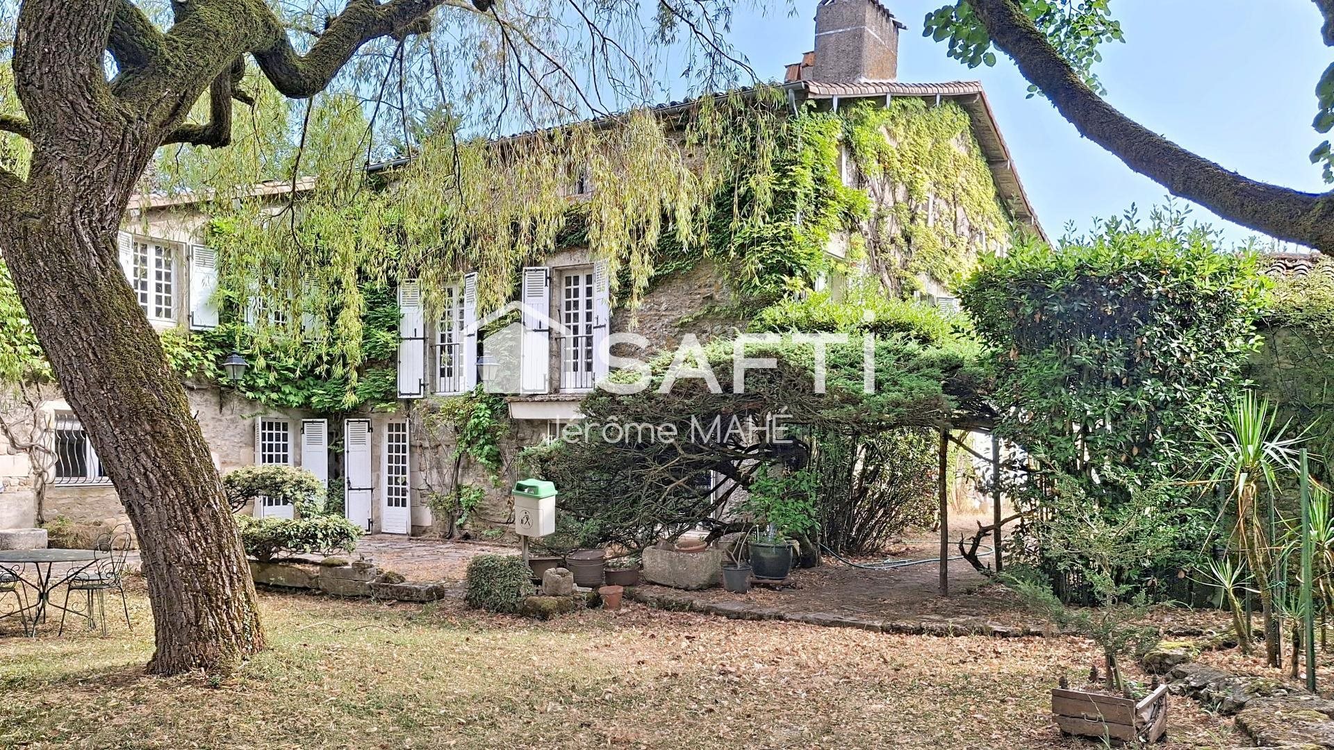 Maison à vendre, 357m², Echiré