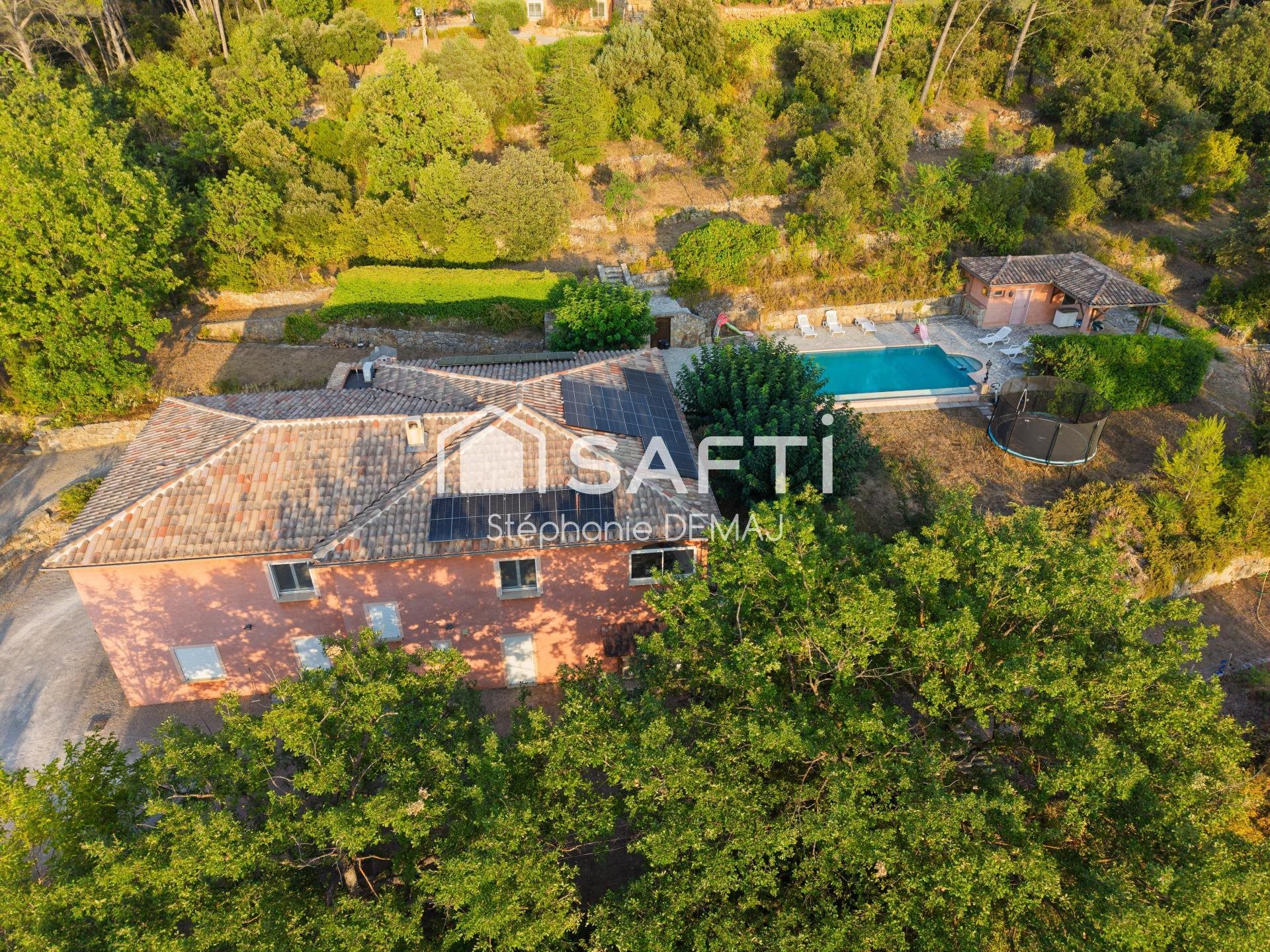 Maison à vendre, 220m², Draguignan
