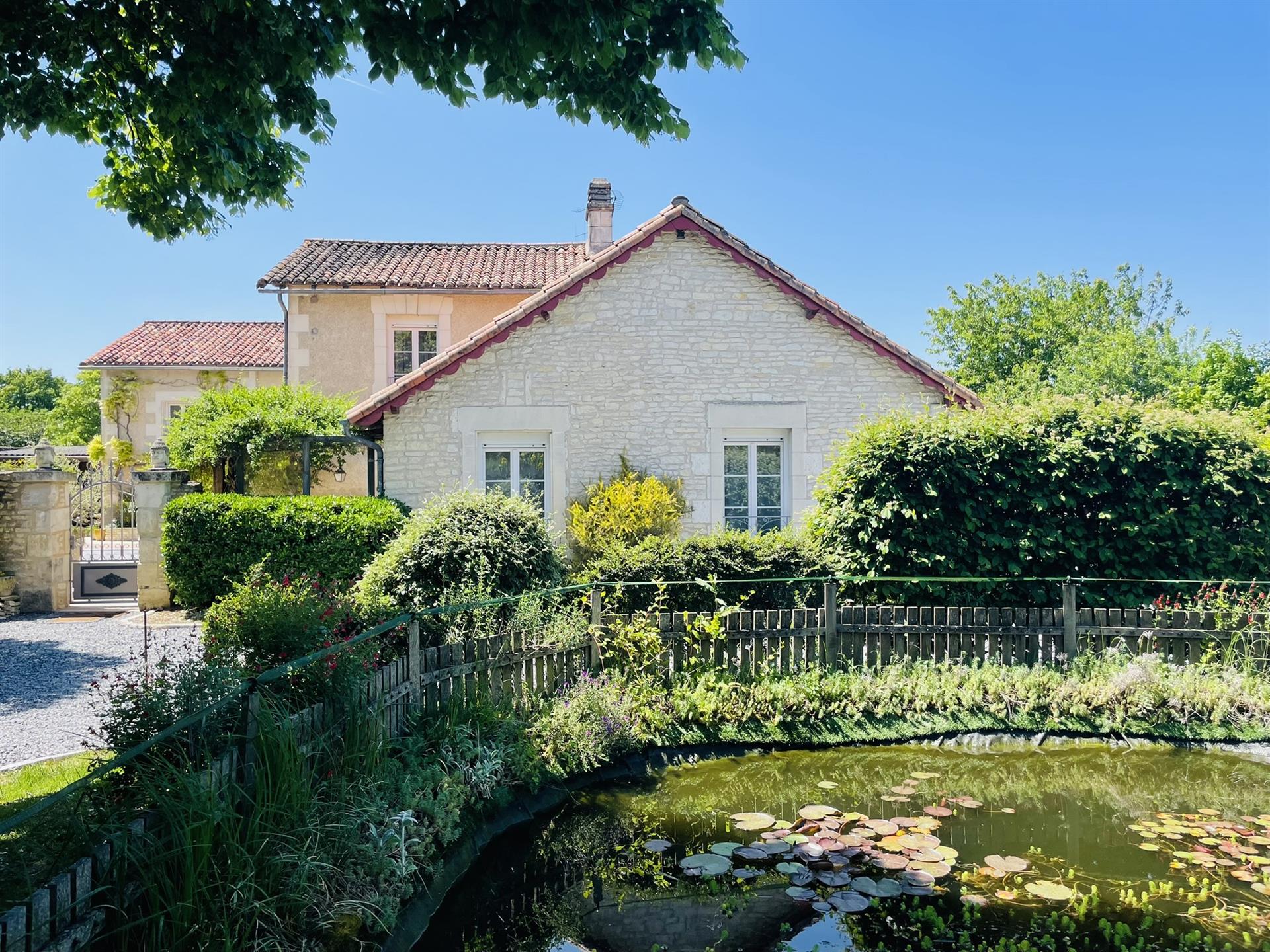 Maison à vendre, 267m², Avanton