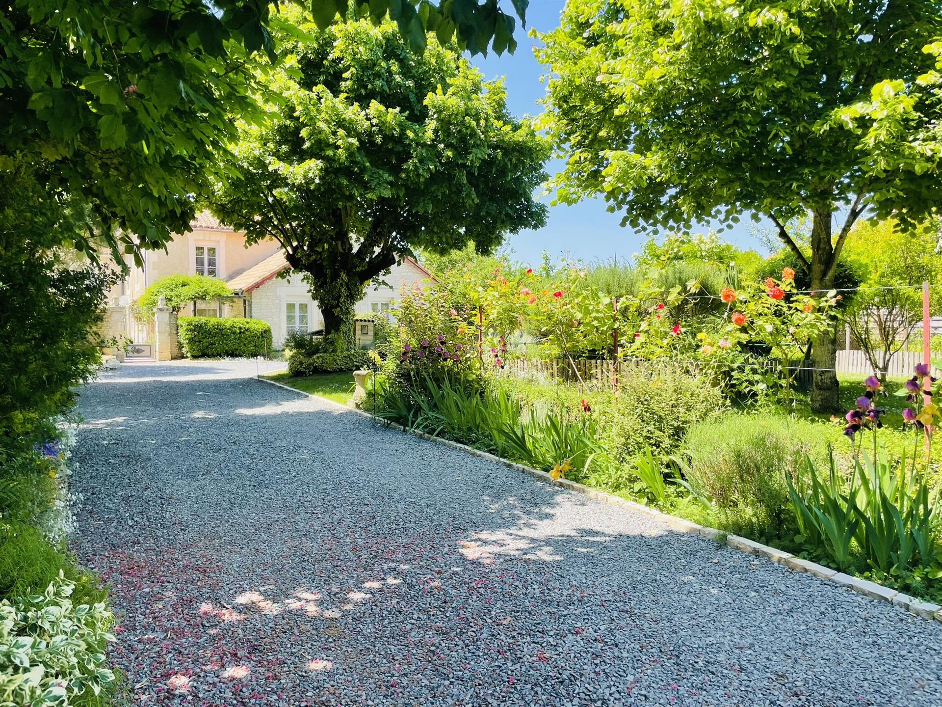 Maison à vendre, 267m², Avanton
