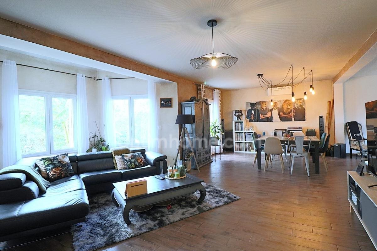 Maison à vendre, 190m², Moussy-le-Neuf