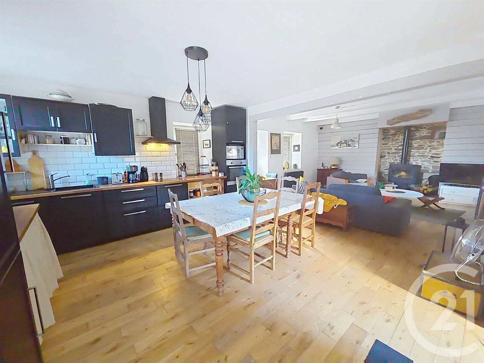 Maison à vendre, 122m², La Ville-ès-Nonais