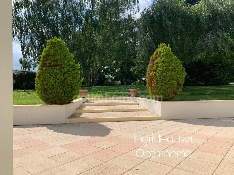 Maison à vendre, 380m², Neuville-Saint-Rémy