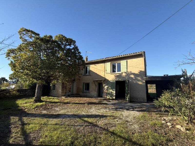 Maison à vendre, 3m², Robion
