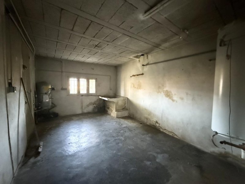 Maison à vendre, 3m², Robion