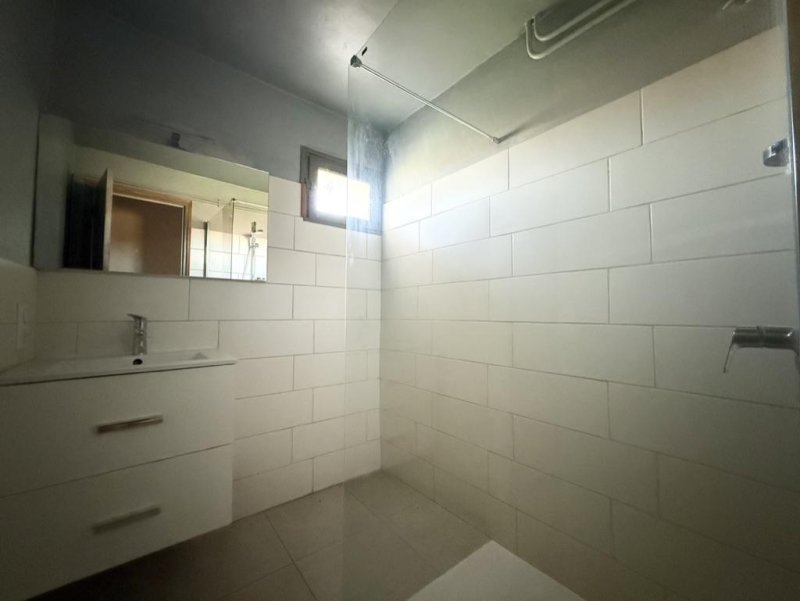 Maison à vendre, 3m², Robion