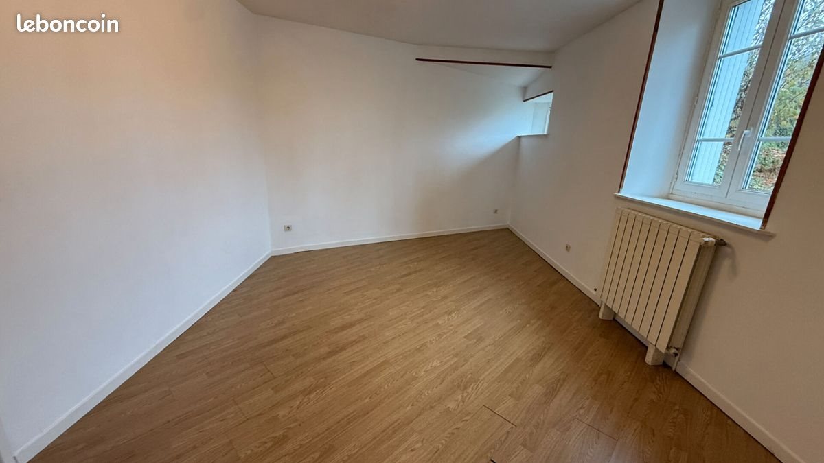 Maison à louer, 42m², Sardent