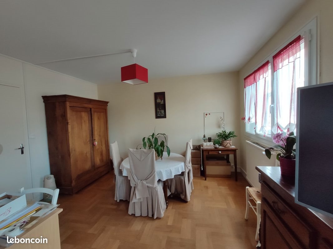 Appartement à louer, 82m², Guéret