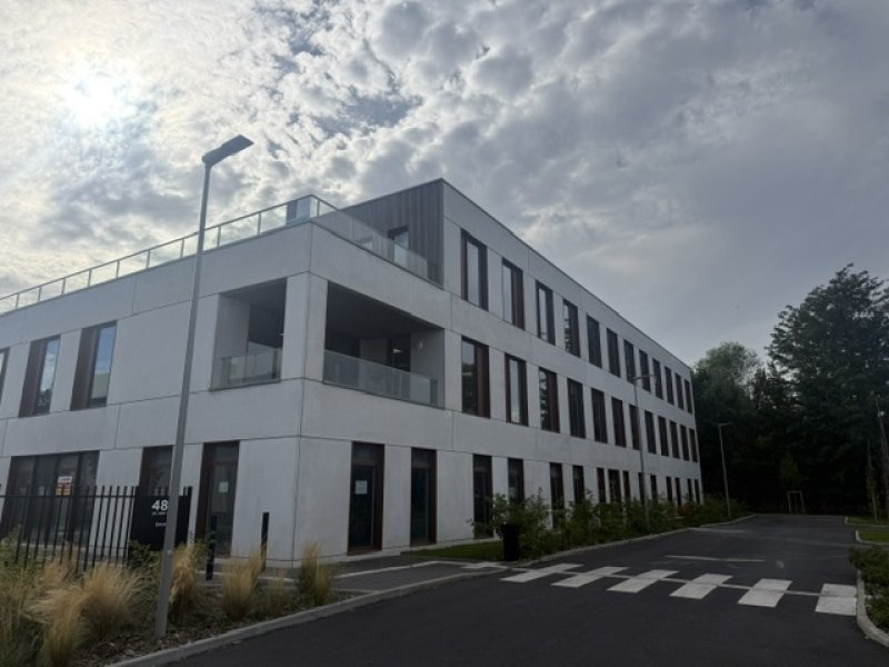 Maison à louer, 689m², Anzin