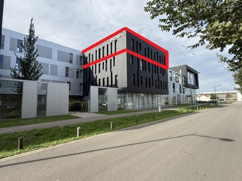 Maison à louer, 643m², Anzin