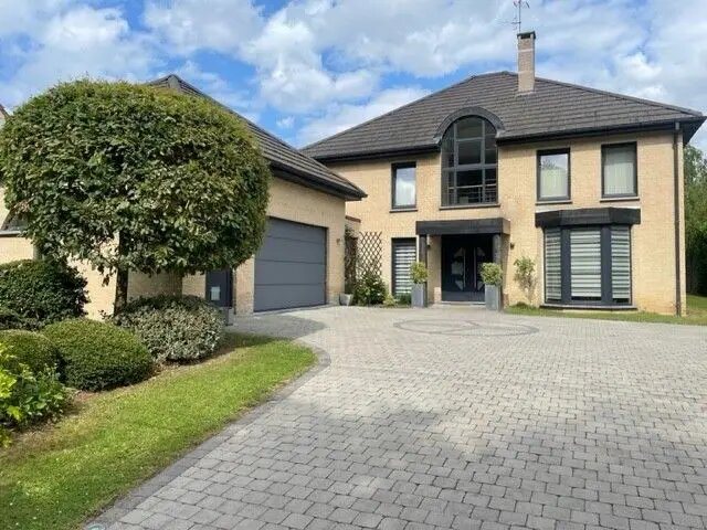 Maison à vendre, 230m², Crespin