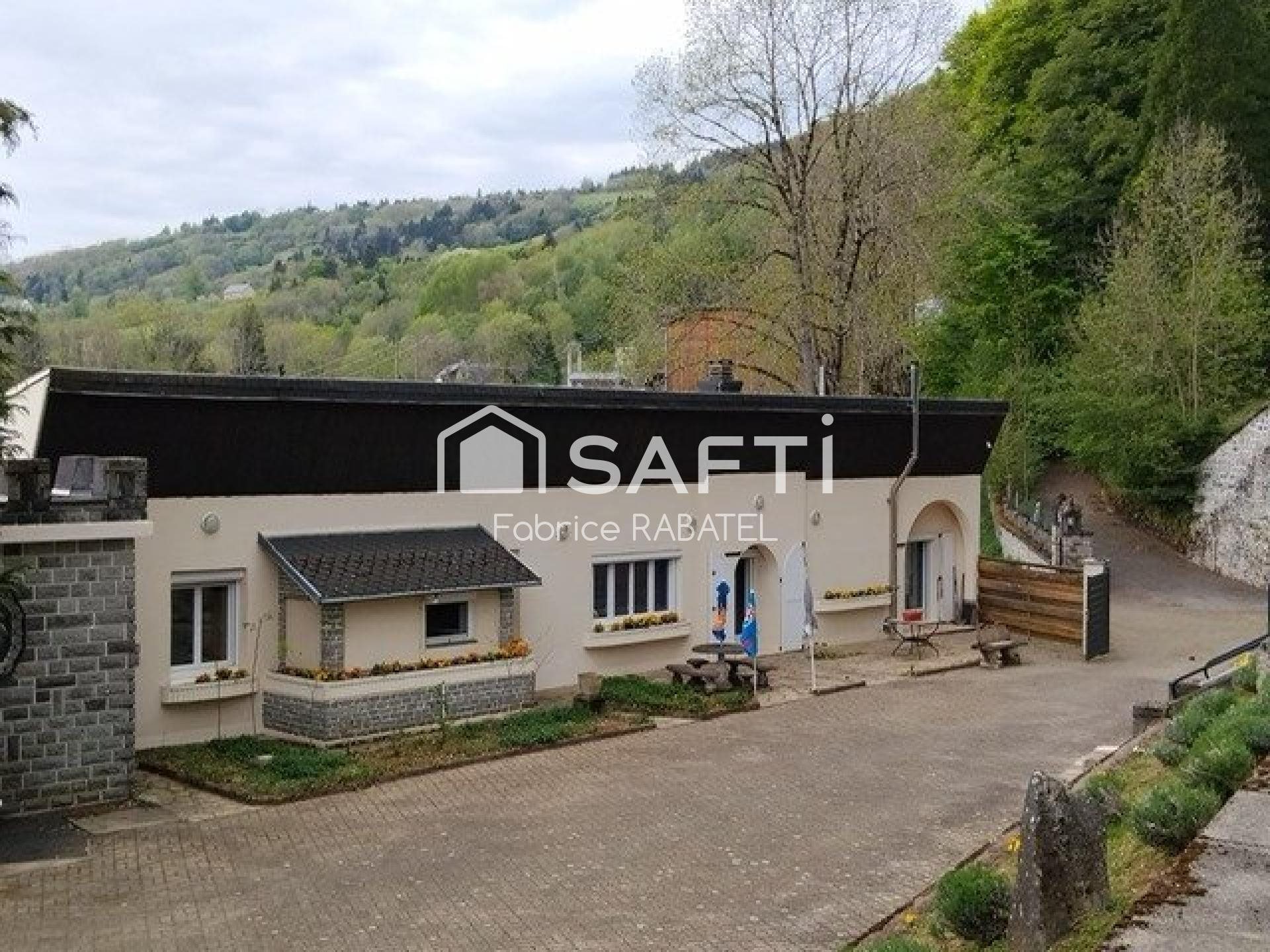 Maison à vendre, 276m², Mont-Dore