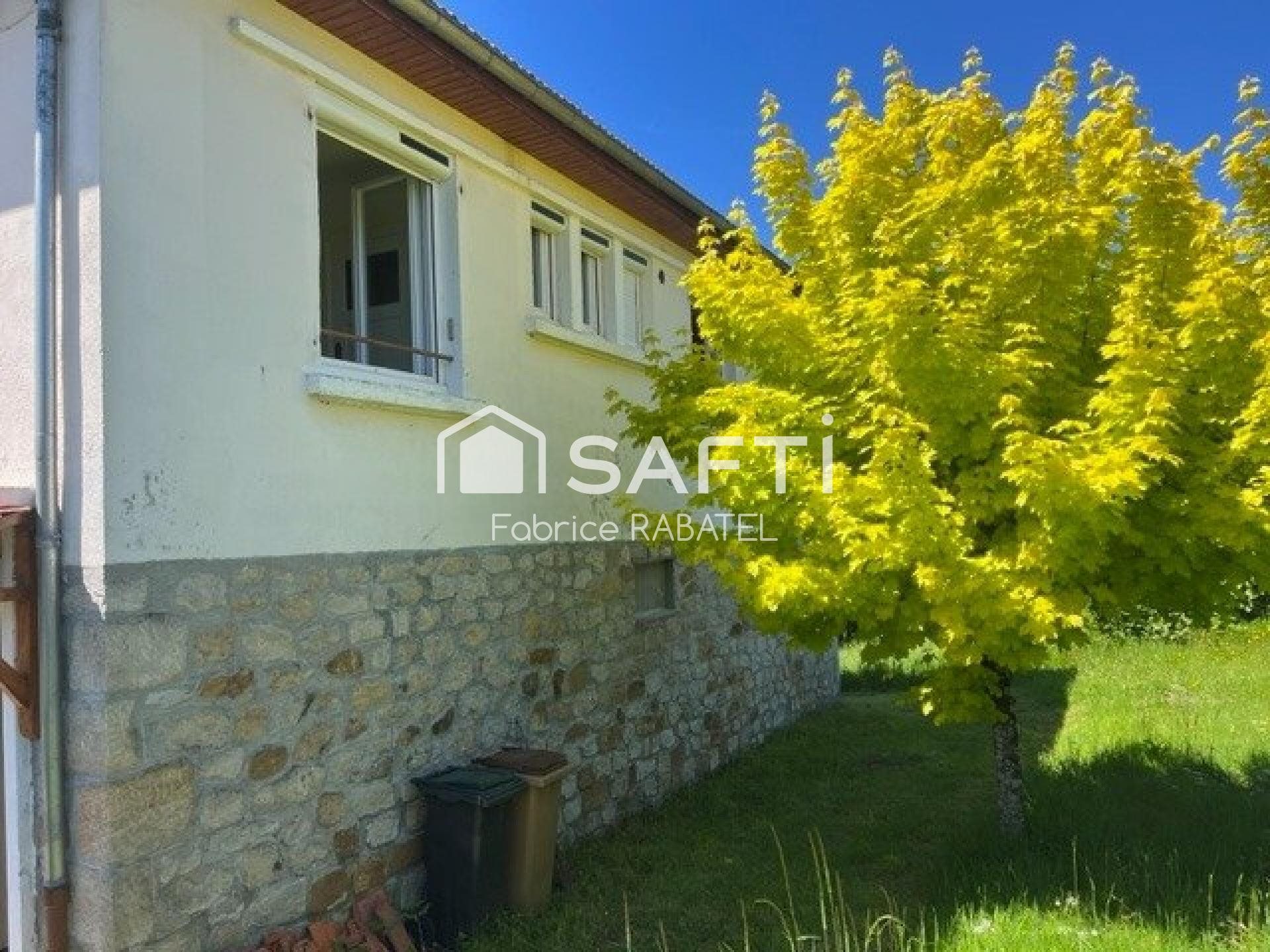 Maison à vendre, 118m², Bourg-Lastic
