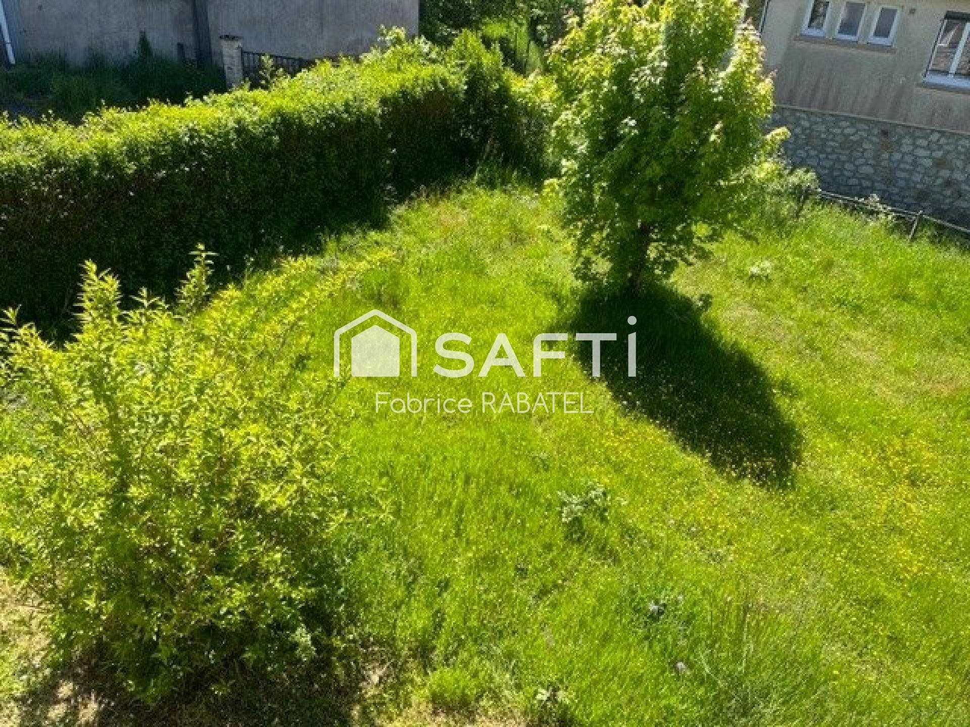 Maison à vendre, 118m², Bourg-Lastic