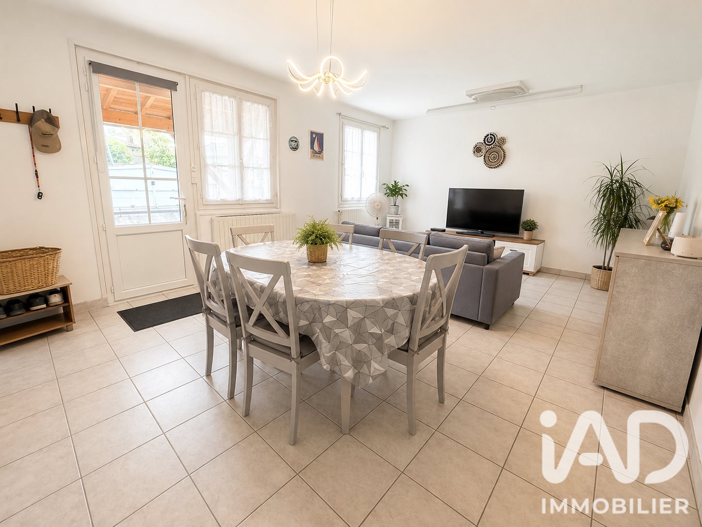 Maison à vendre, 78m², Châteaubernard