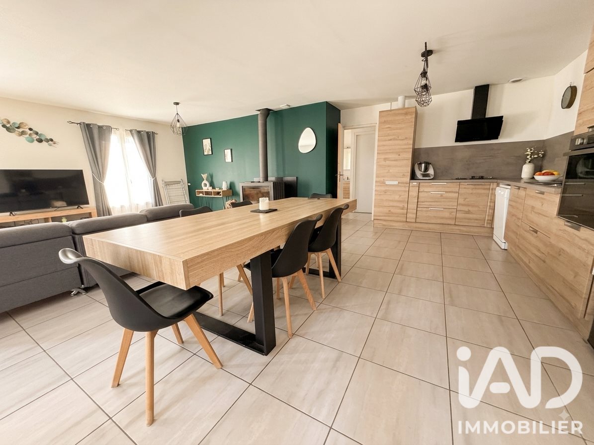 Maison à vendre, 120m², Villebois-Lavalette