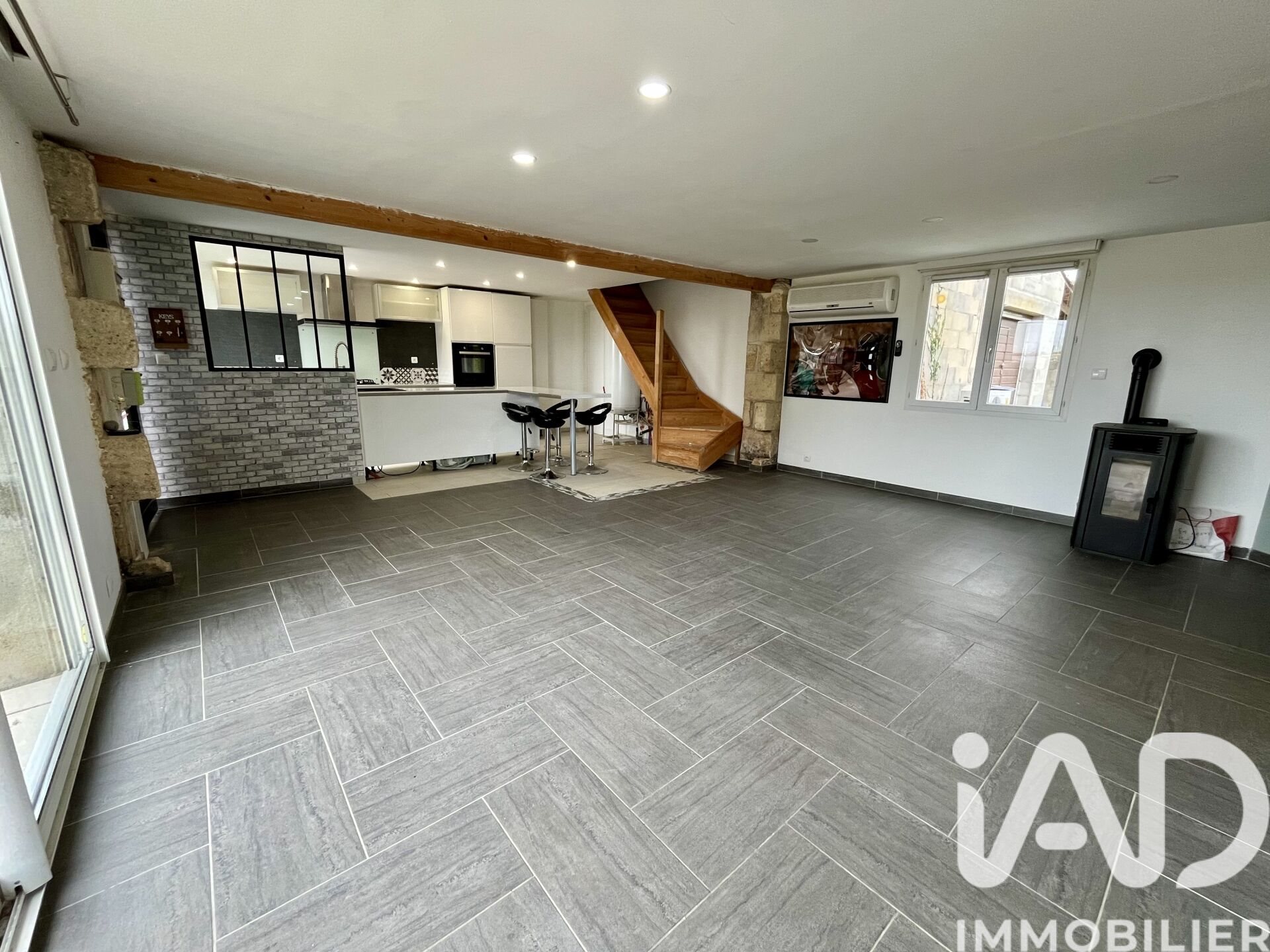 Maison à vendre, 96m², Saint-Christoly-de-Blaye